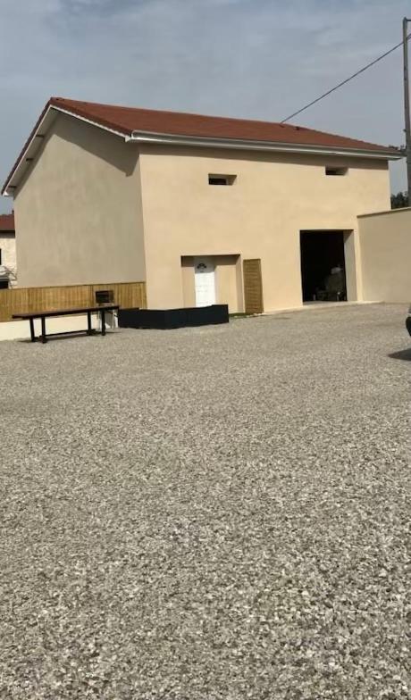 Apartment Gite1 Pour 6 Personnes Anneyron